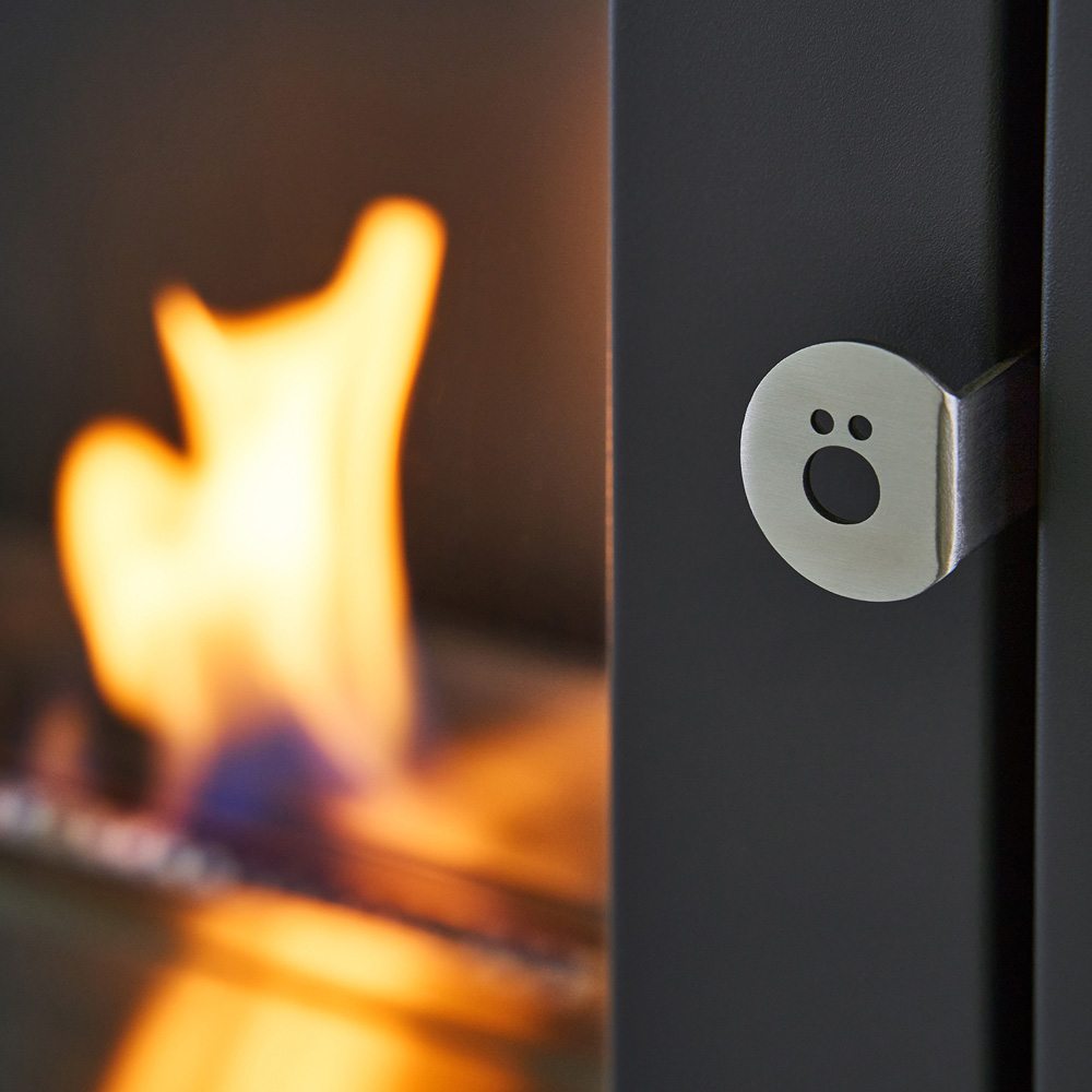 OKO S6 Charcoal Grey Bio Ethanol Stove with Log Storage 3000W Image 4