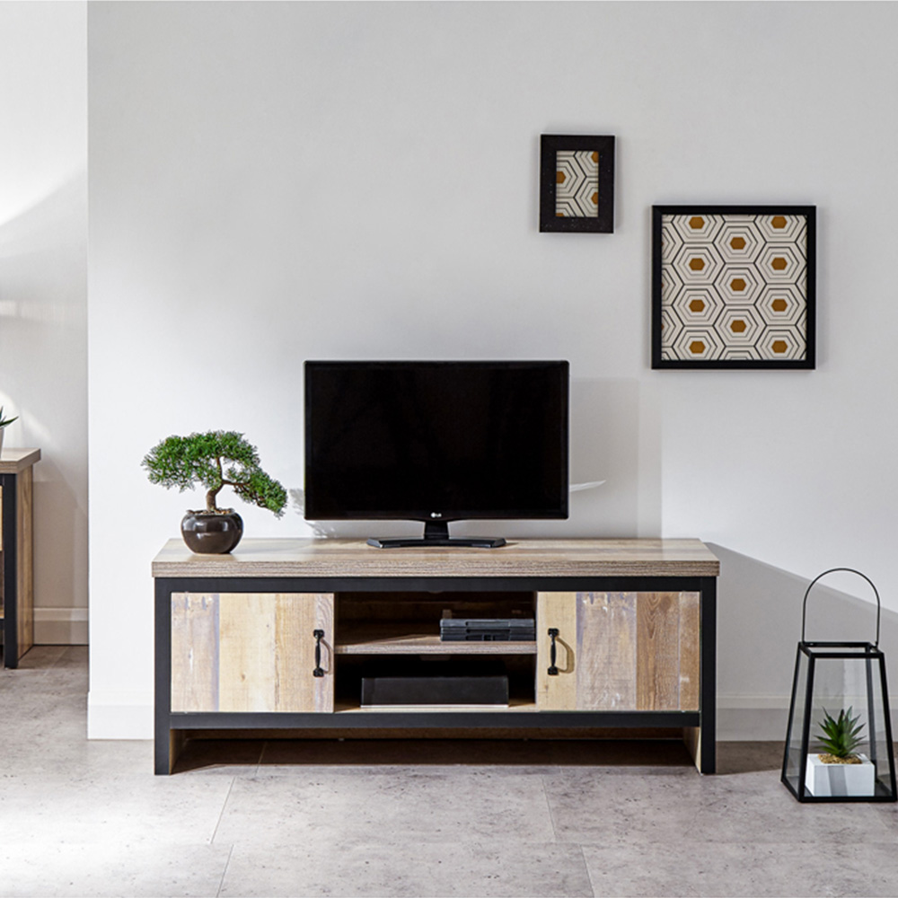 GFW Boston 2 Door 2 Shelf Oak TV Unit Image 9