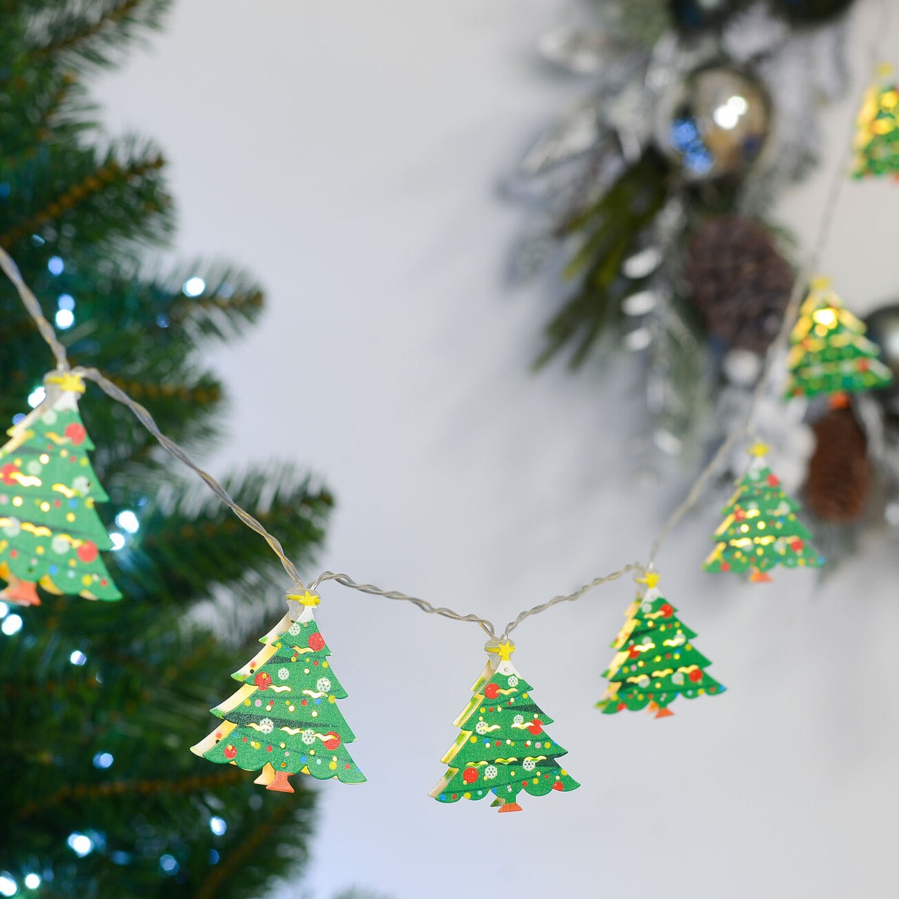 Christmas Tree Green LED String Lights Image 1
