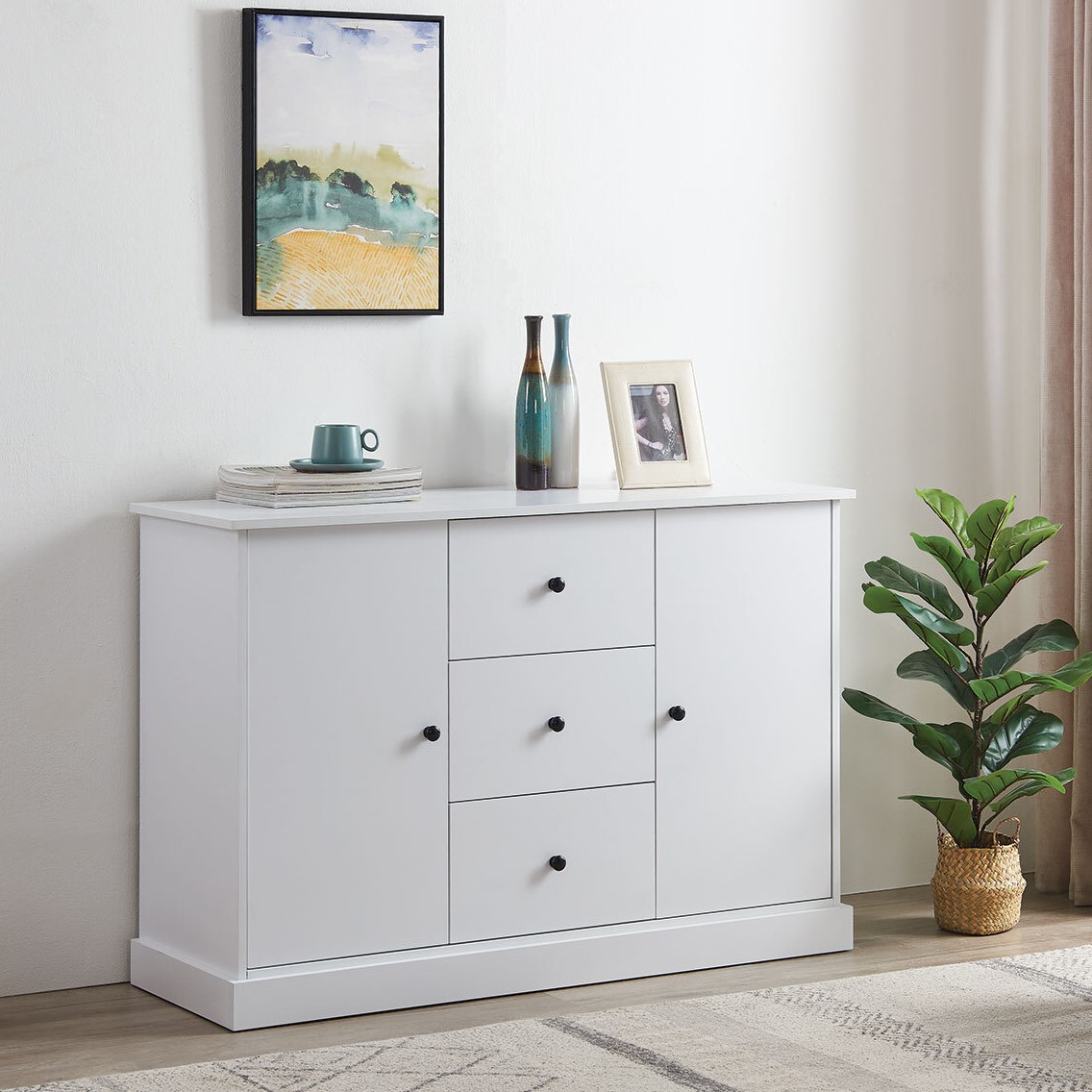 Windsor 2 Door 2 Drawer Sideboard | Wilko