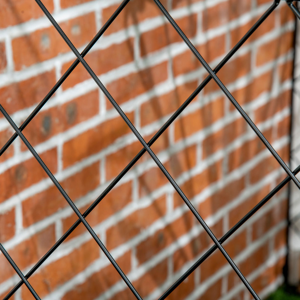 Outsunny Black Garden Picket Fencing Image 3