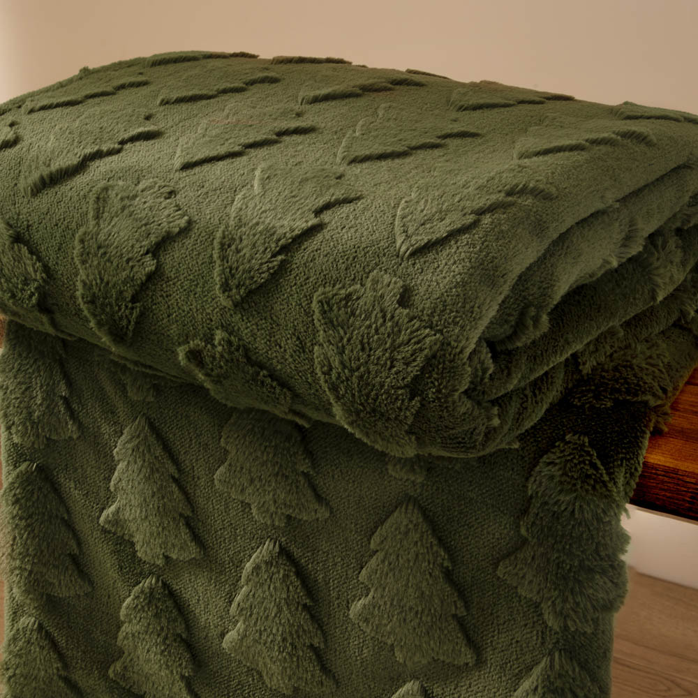 Furn Forest Green Pines Faux Fur Reversible Throw 150 x 200cm Image 3