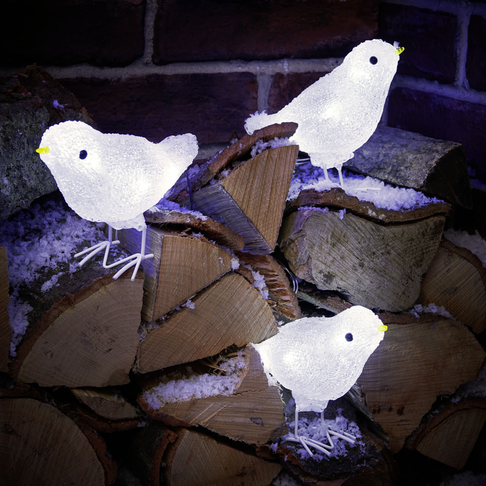 Wilko 3 pack White Battery-Operated Light Up Birds with Clear Cable Image 2