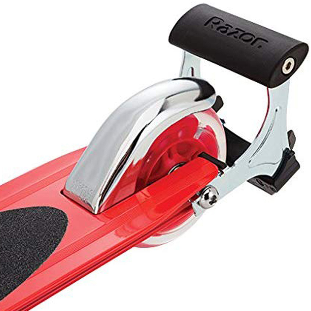 Razor Red S Spark Sport Scooter Image 4
