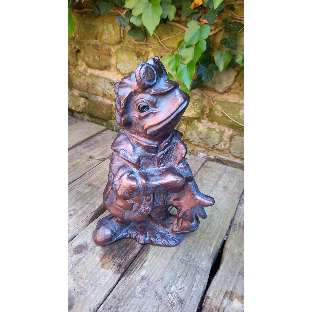 Inspirational Gifting 4 Piece Wind in the Willows Polystone Resin Garden Ornament Set Image 9
