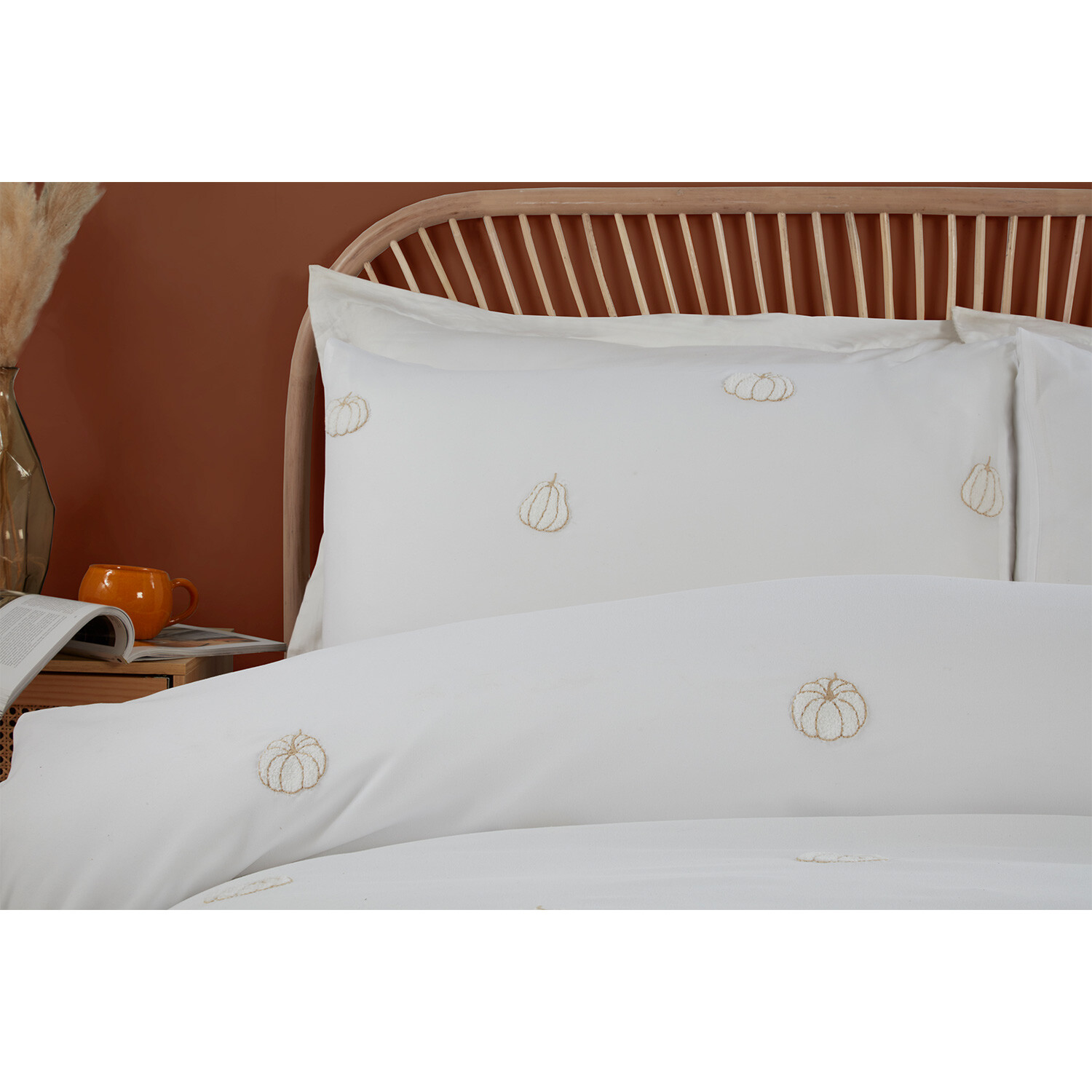 Pumpkin Duvet Cover and Pillowcase Set - White / King Image 5