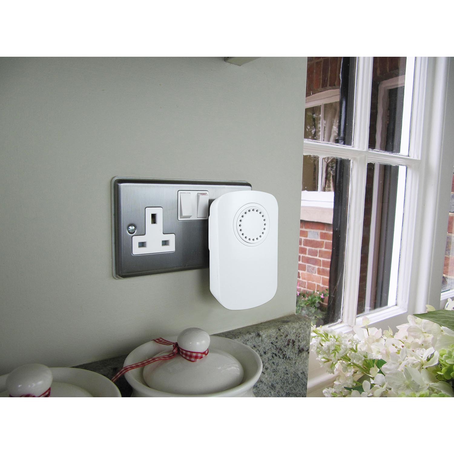 Uni-Com Smart Door Chime 2 Pack Image 4