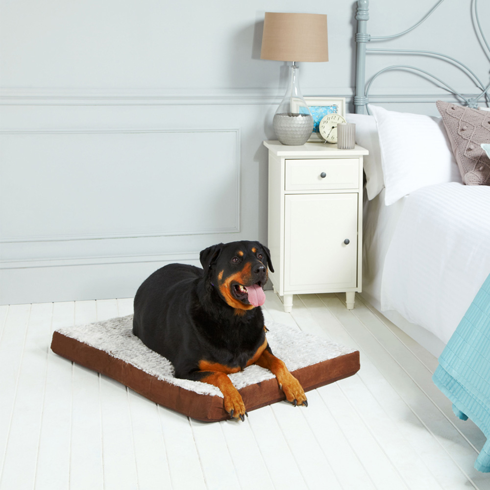 Bunty Medium Brown Ultra Soft Pet Basket Bed Image 4