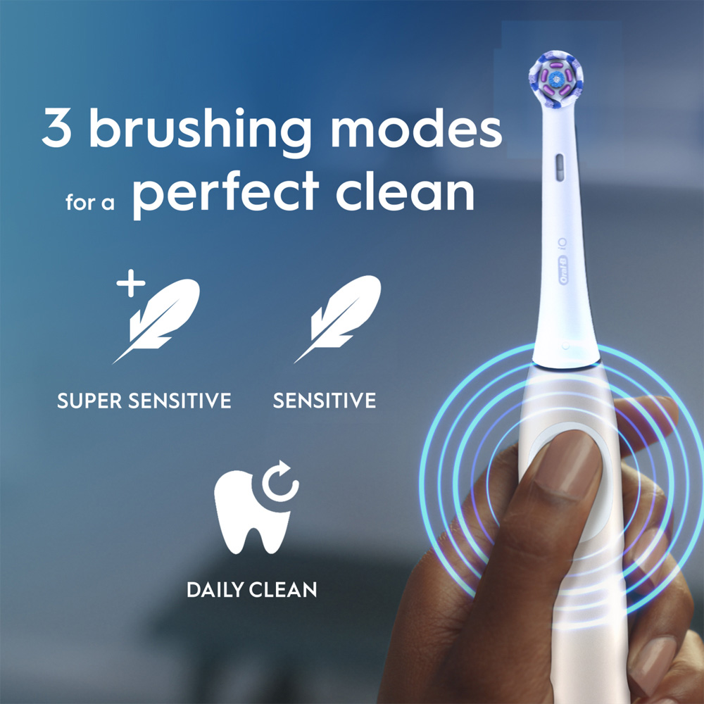 Oral-B iO2 Series Calm Pink Rechargeable Electric Toothbrush with Travel Case Image 8