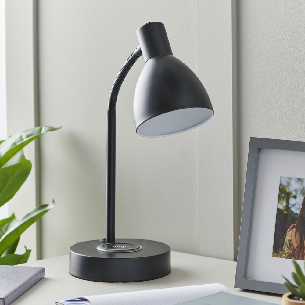 Wilko Black Wireless Charger Lamp Image 7