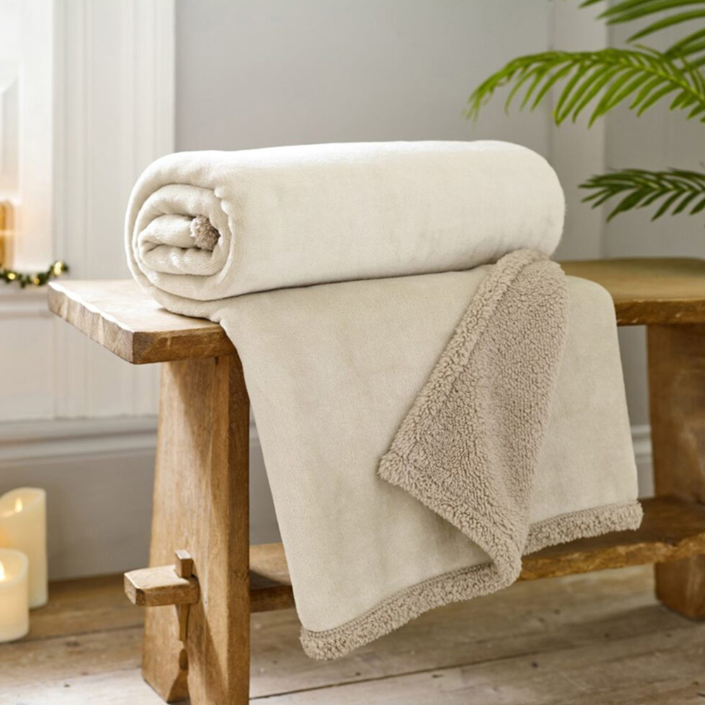 Deyongs Hazelwood Oyster Grey Throw 130 x 170cm Image 2