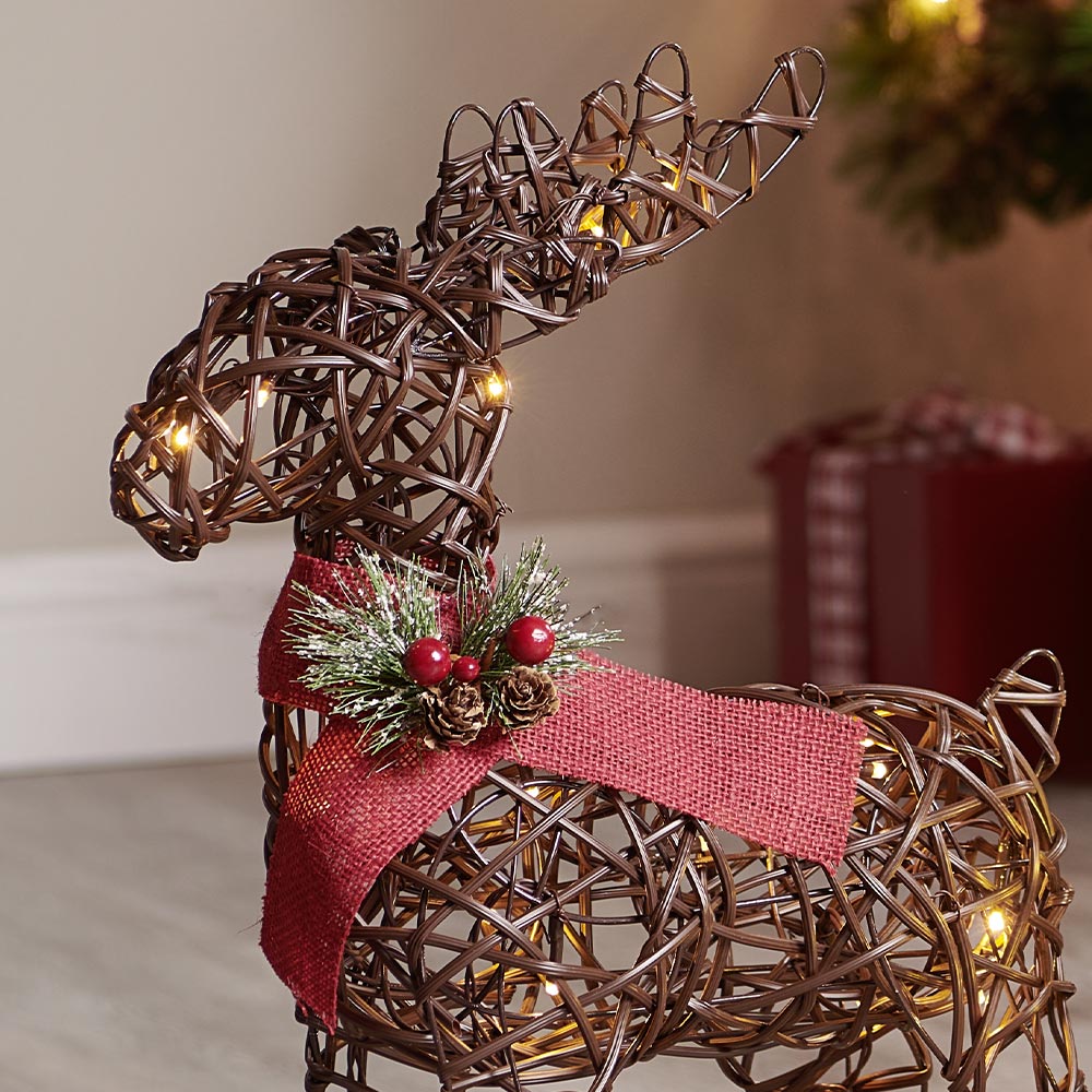 Wilko Battery Operated Rattan Effect Reindeer and Sleigh Image 2