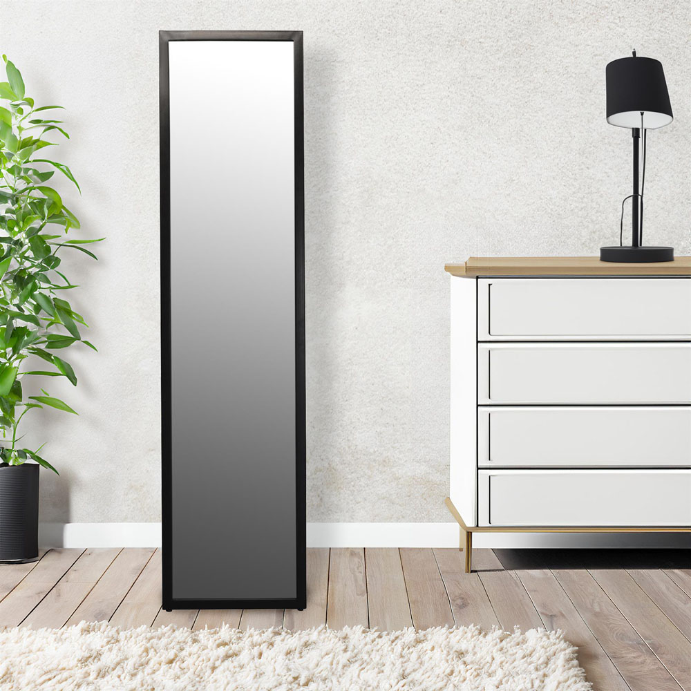 Harbour Housewares Black Round Full Length Mirror 137 x 35.5cm Image 3