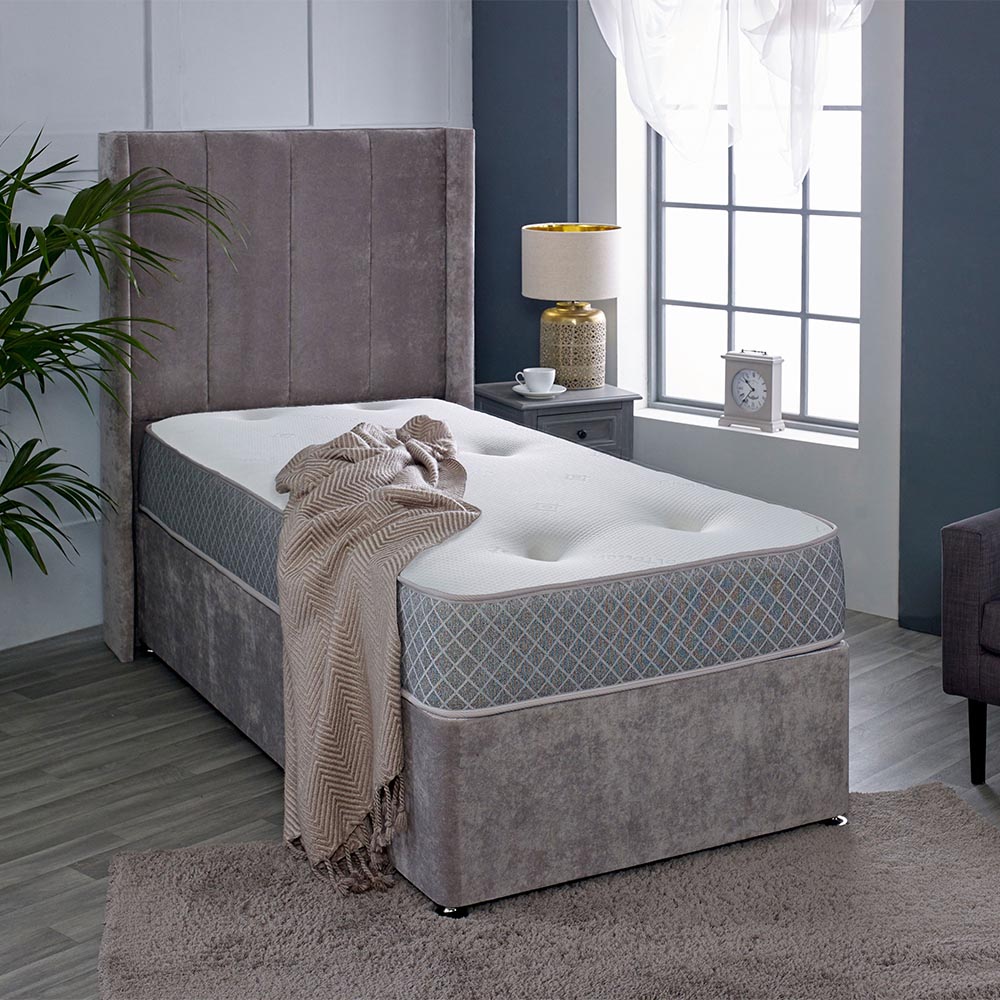 Starlight Beds Small Single Tufted Hybrid Memory Foam and Spring Mattress Image 2