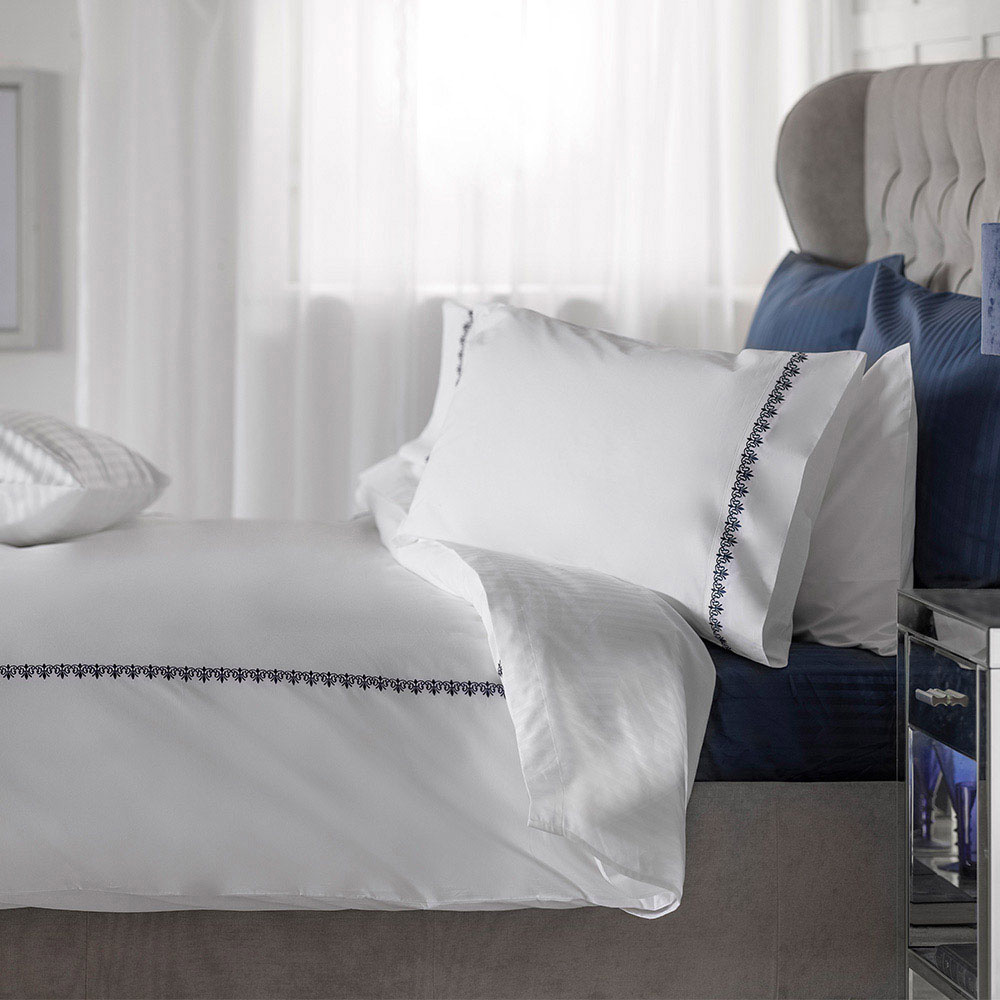 Ruia Double Navy Amelia Duvet Cover Set Wilko