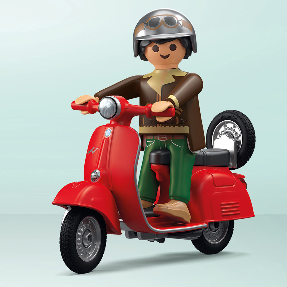 Playmobil 60s Vespa Garage Playset Image 8