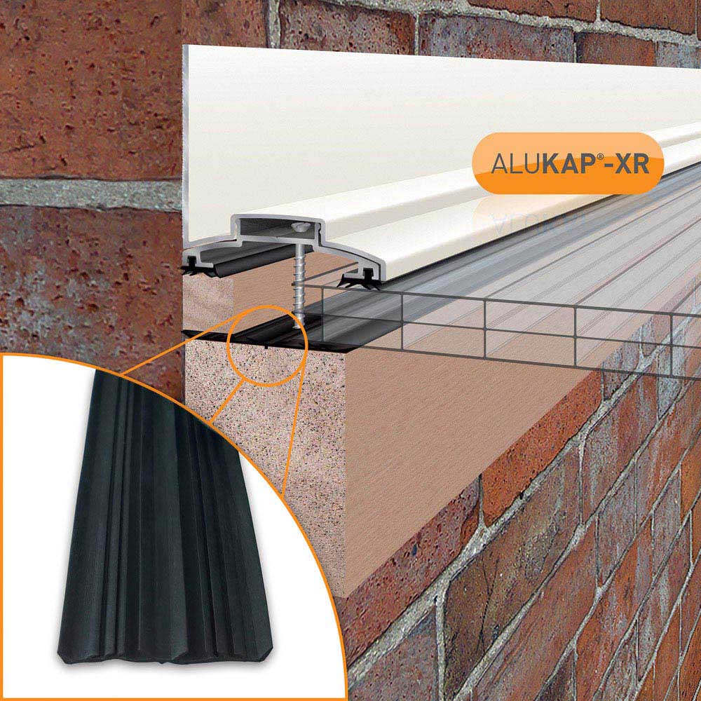 Alukap-XR White Wall Bar 3.0m with 55mm Rafter Gasket Image 3