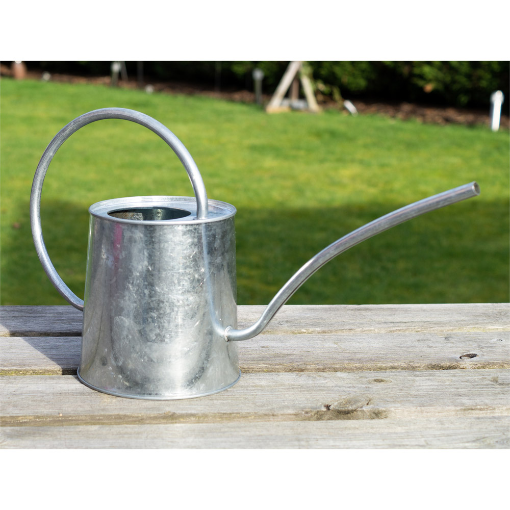 St Helens Silver Metal Watering Can with Long and Narrow Spout 1.75L Image 2