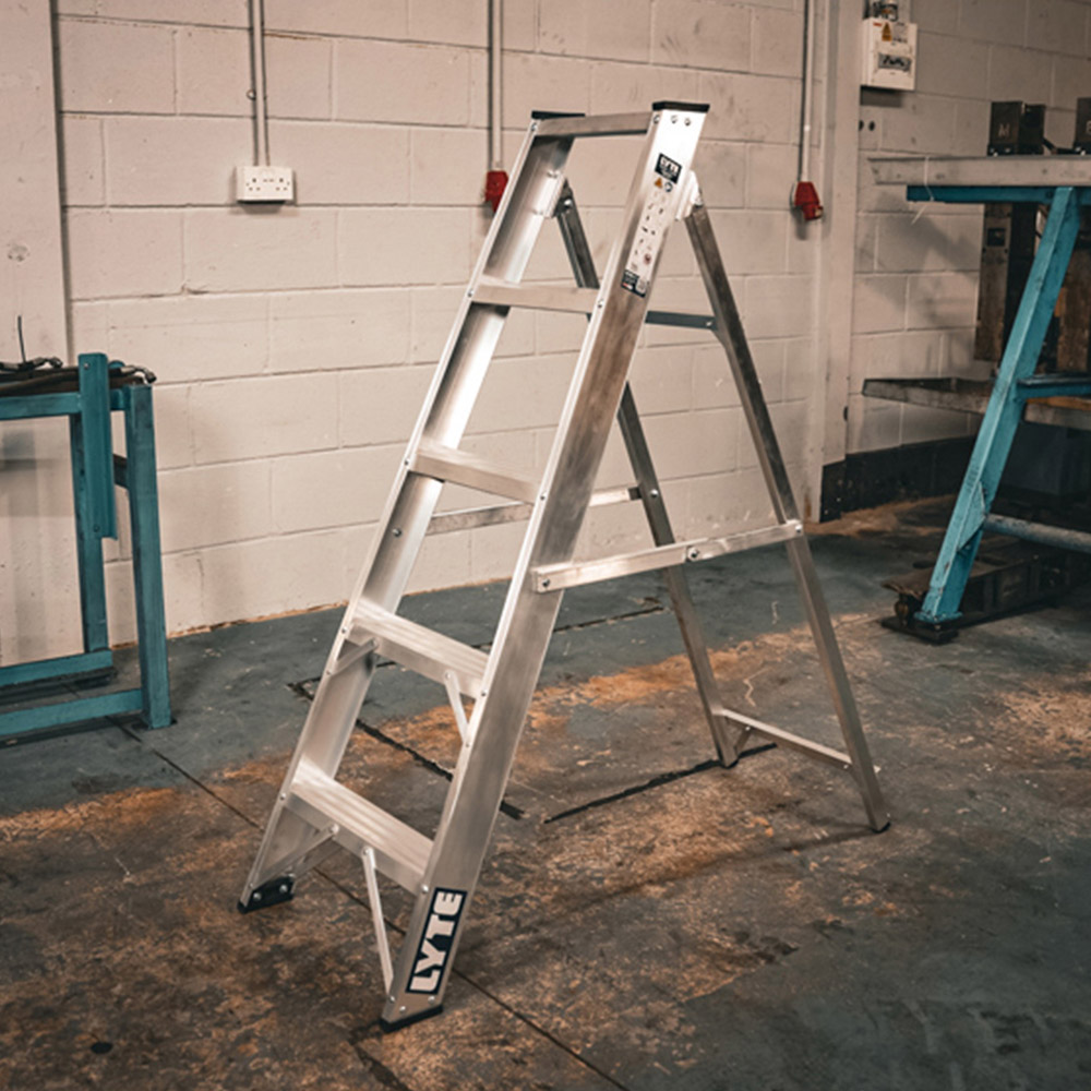 Lyte Ladders and Towers MagnaStep 4 Tread Aluminium Swingback Step Ladder Image 2
