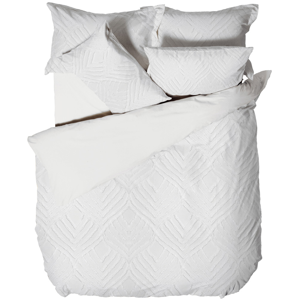 Linen House Palm Springs Double Ogee Tufted Duvet Cover Set Image 2