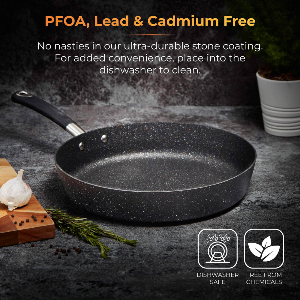 Tower Precision 32cm Black Forged Aluminium Non-Stick Frying Pan Image 6