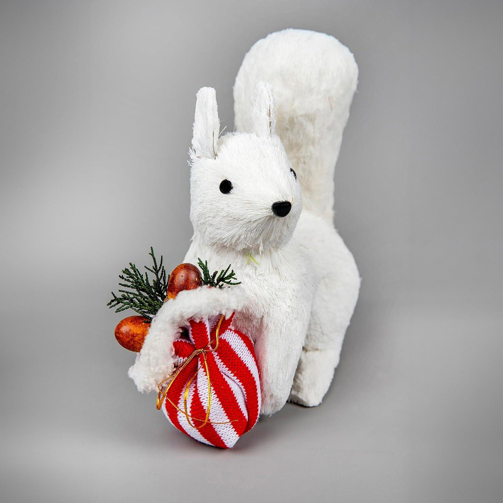 Shatchi Squirrel Decorative Figurine Image 3