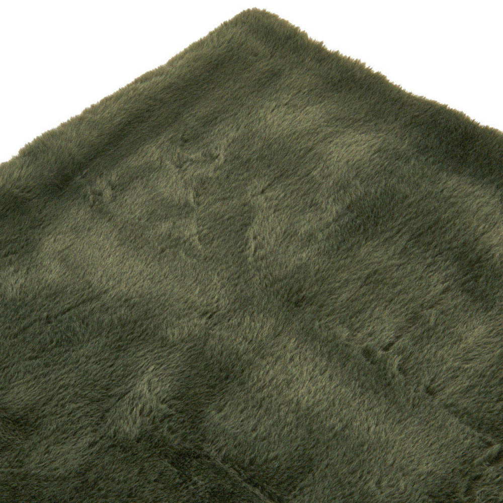 Wilko Thyme Faux Fur Throw 130 x 170cm Image 3