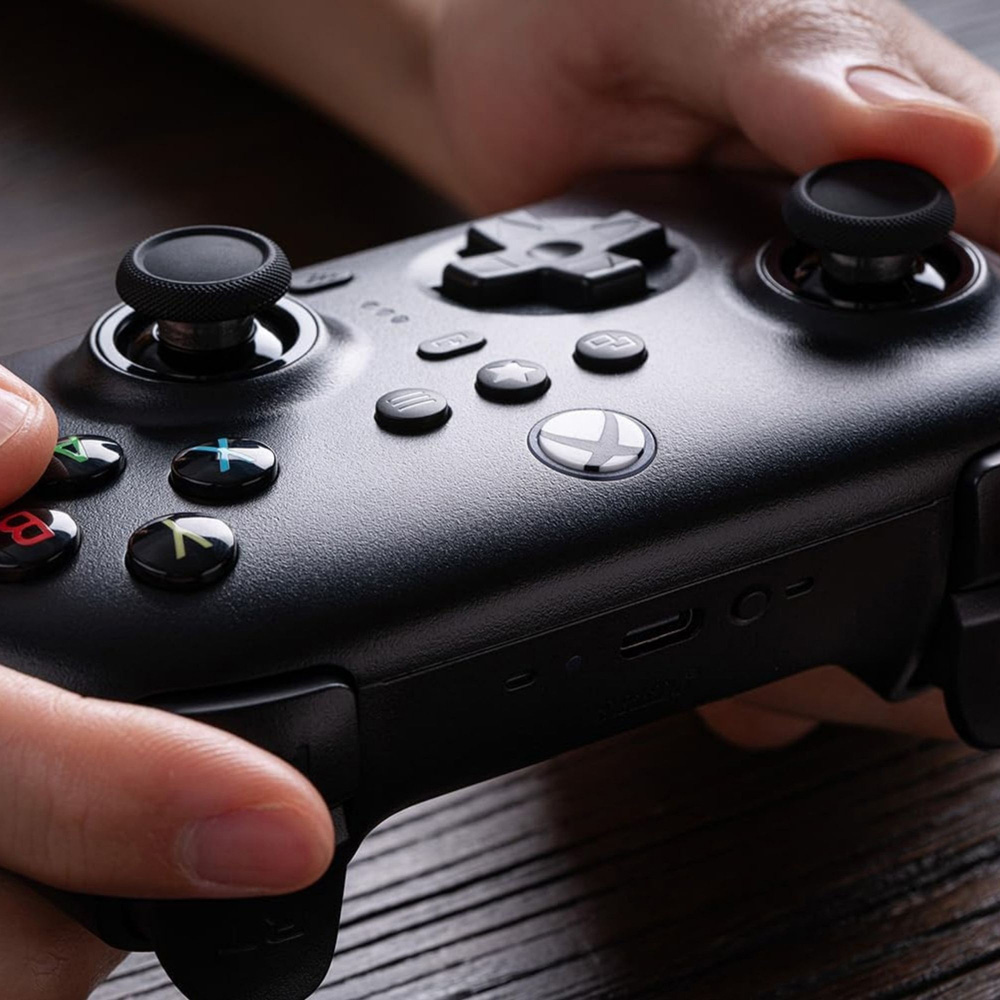 8BitDo Ultimate 3-mode Black Xbox Controller Image 6