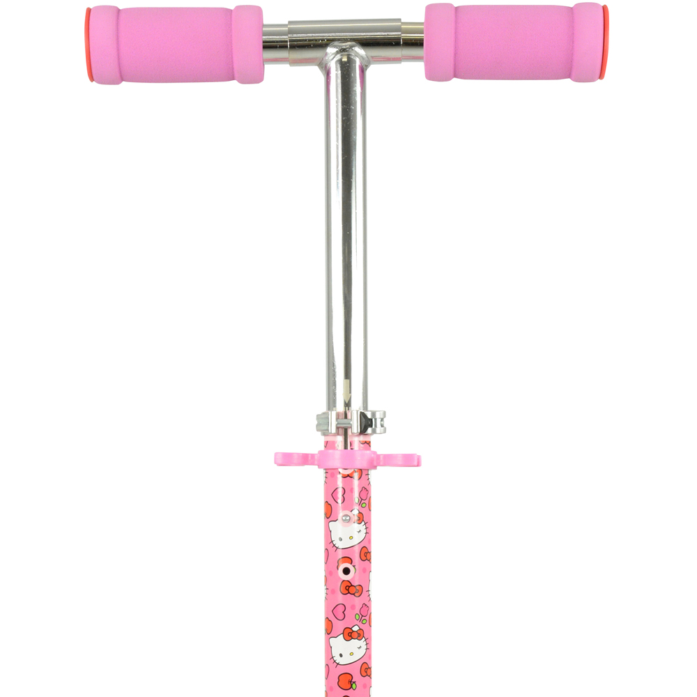 Hello Kitty Folding Inline Scooter with Light Up Wheels Image 4