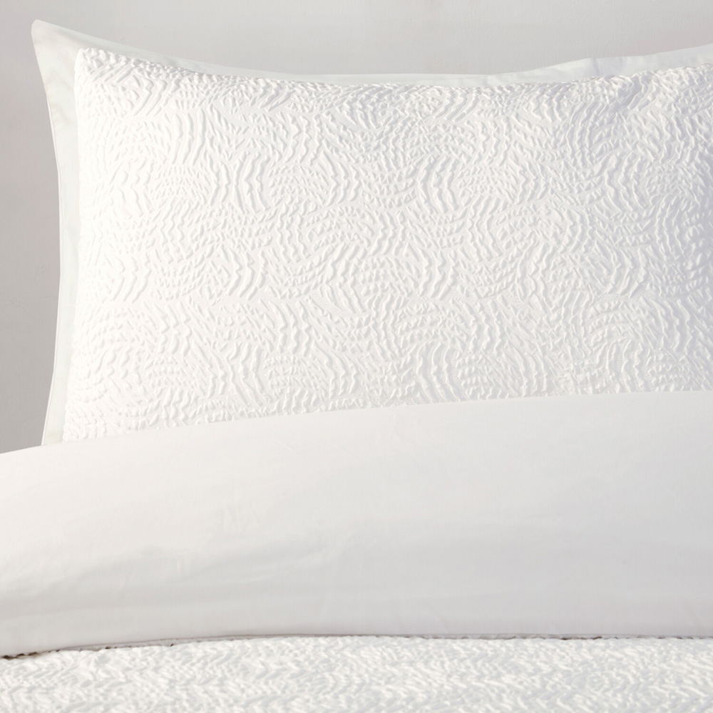 Halcyon Embossed Duvet Set White Double Image 4