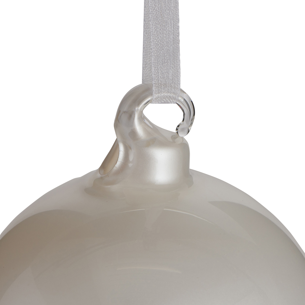 Wilko 4 Pack Frost and White Glass Baubles Image 6