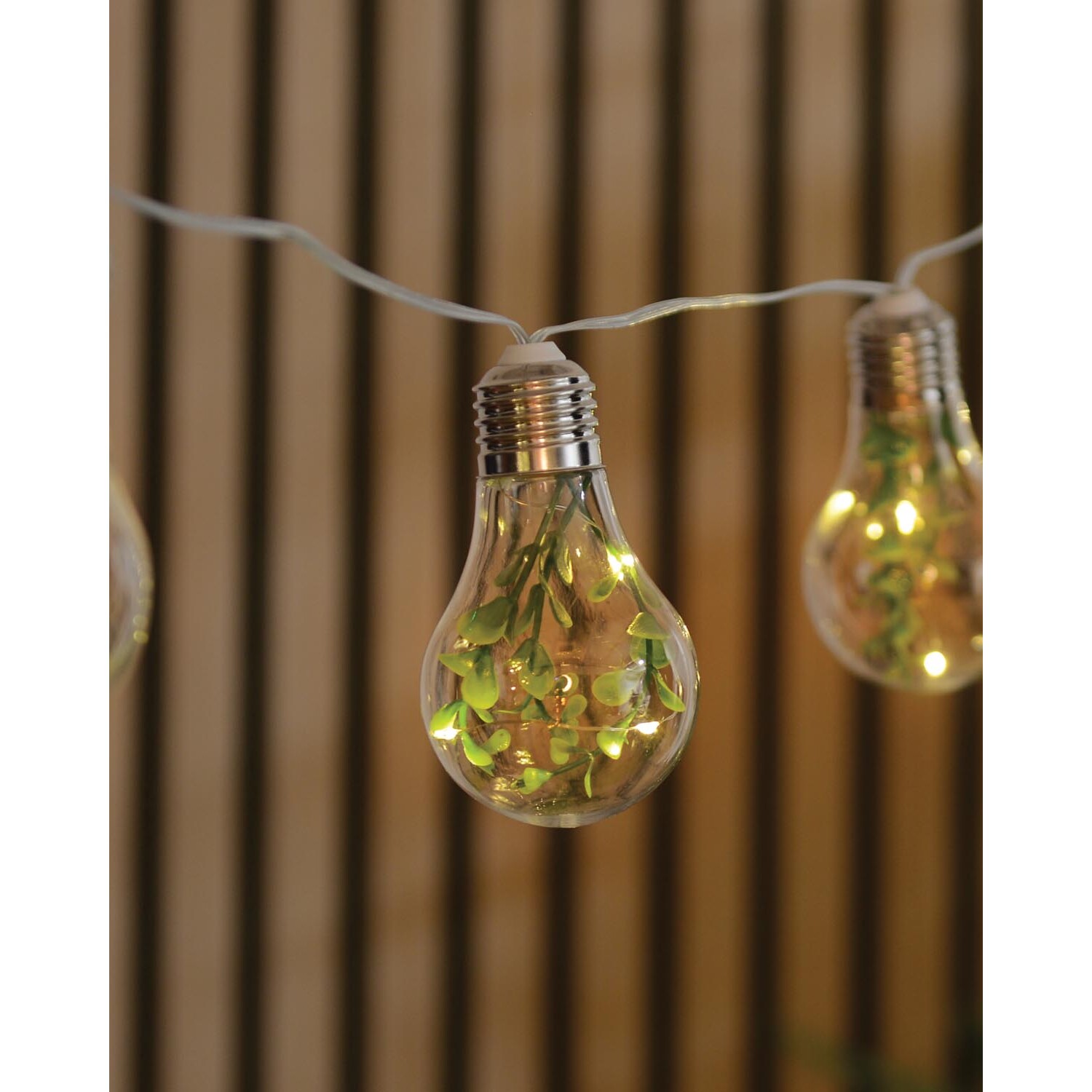Solar Floral Bulb String Lights - Green Image 2