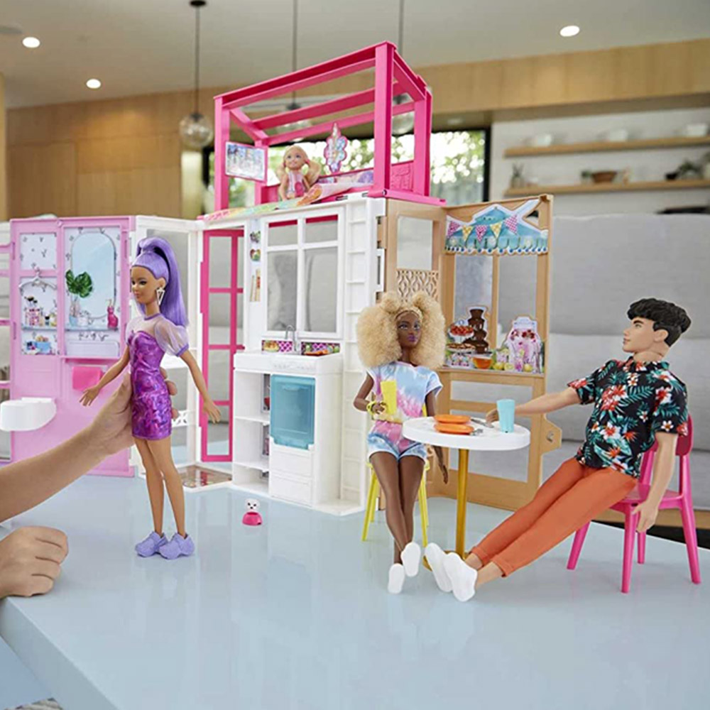 Barbie Compact Dollhouse Image 3