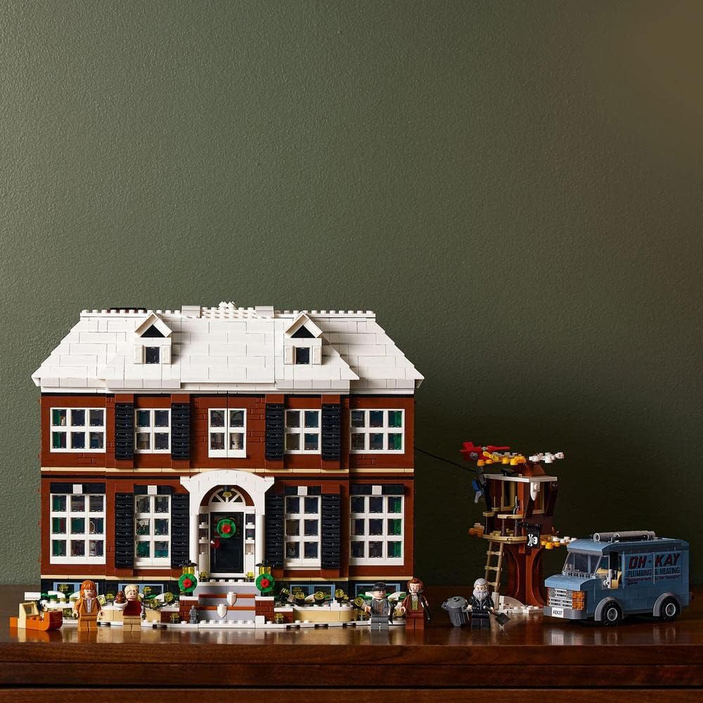 LEGO 21330 Ideas Home Alone Set Image 6