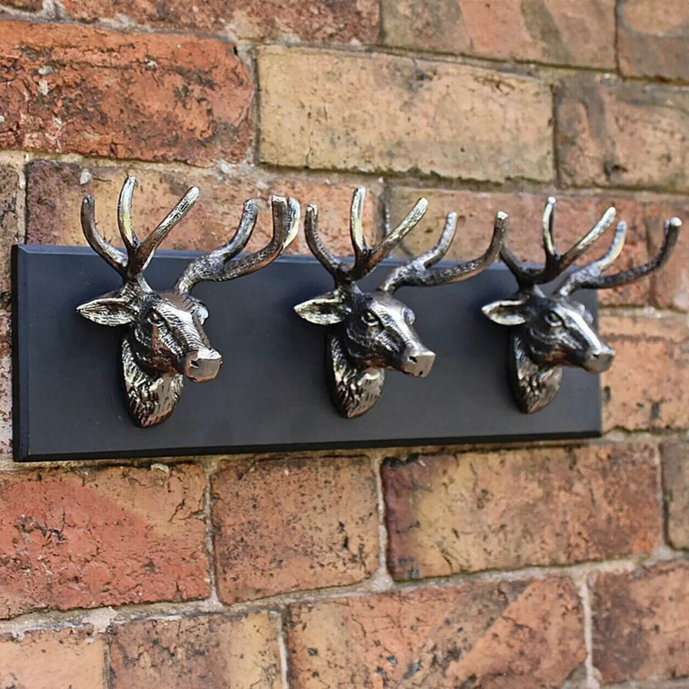 Marco Paul Triple Stag Head with Wooden Base Hanging Ornament Image 2