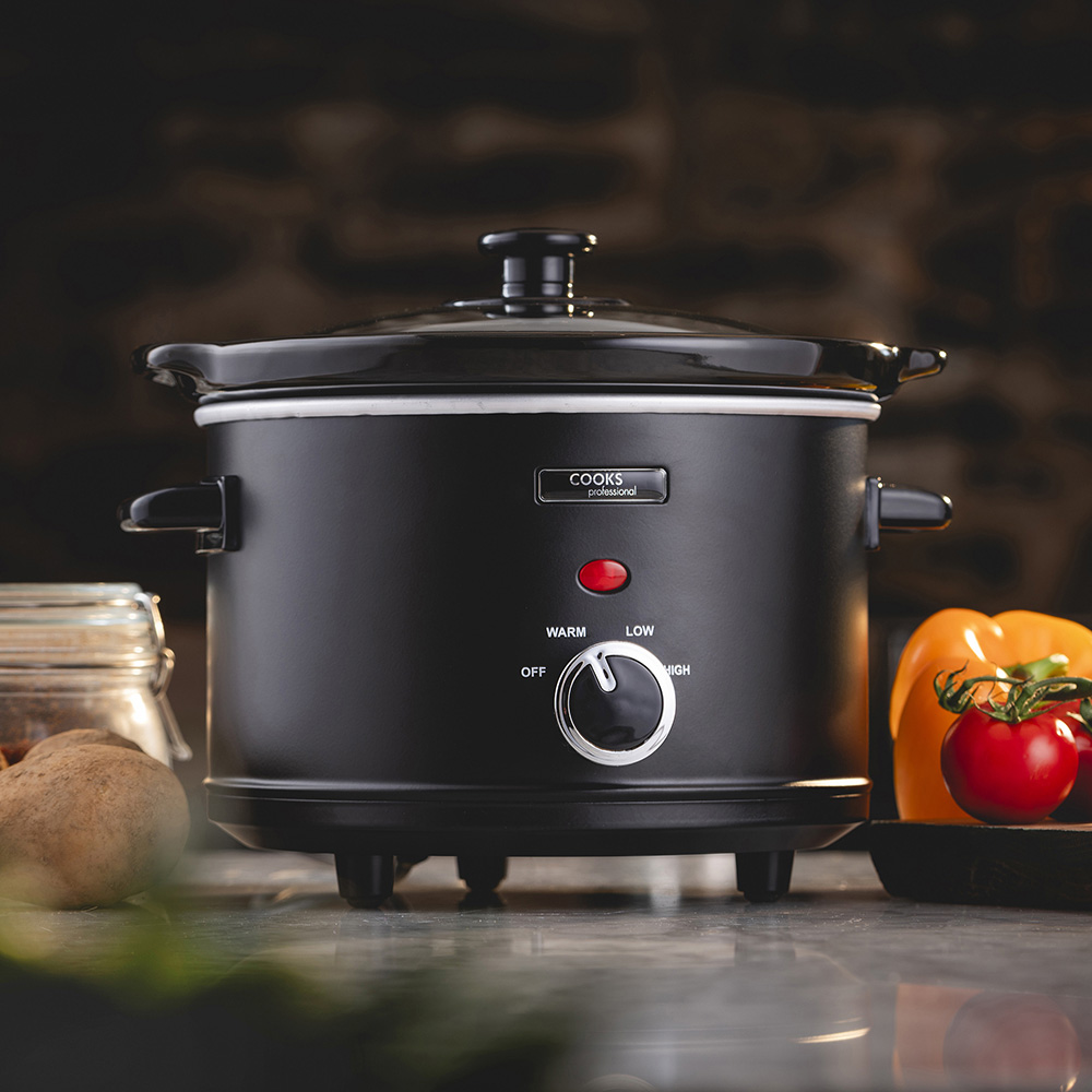 Cooks Professional K352 2.5L Analogue Slow Cooker Image 2