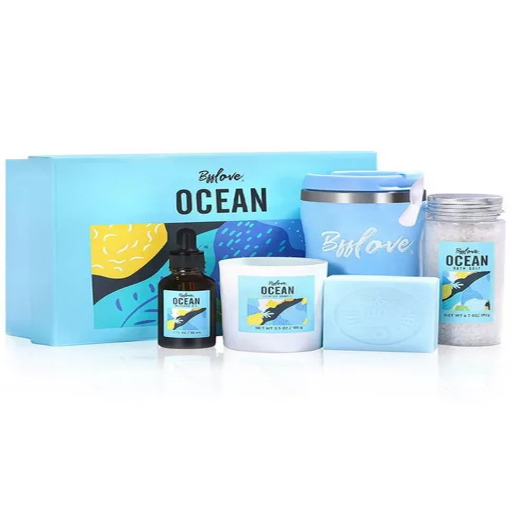 Living and Home Rose Water Scent Spa Bath Set Travel Toiletry Kit Image 1