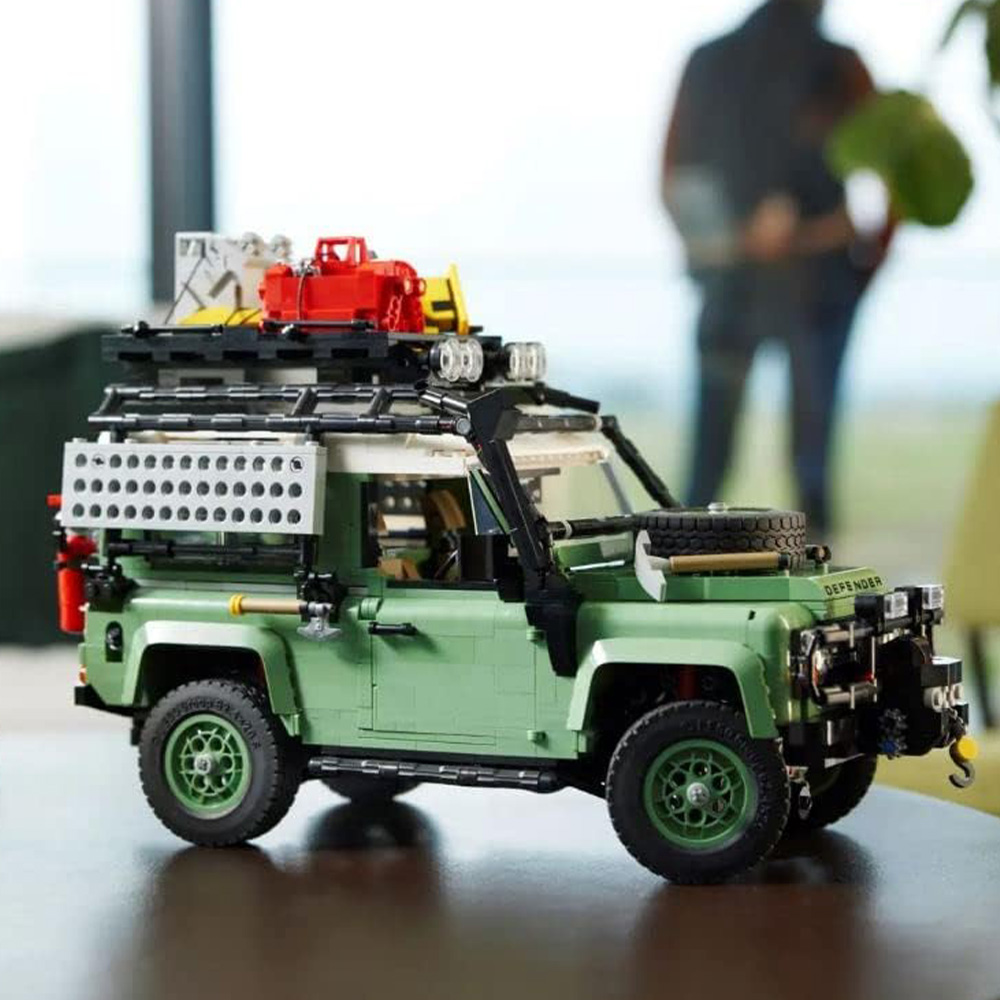 LEGO 10317 Land Rover Classic Defender 90 Set Image 6
