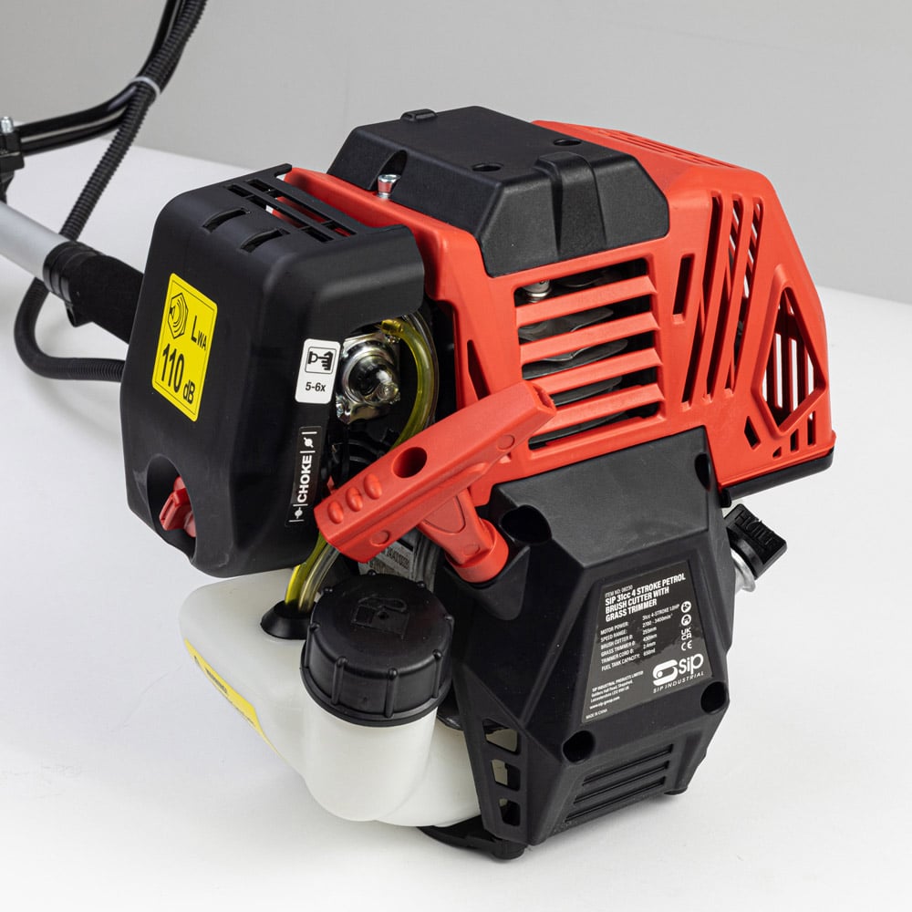 SIP 31CC 4 Stroke Petrol Brush Cutter with Grass Trimmer Image 2