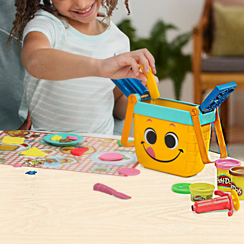 PlayDoh Picnic Shapes with Basket Play Set Wilko