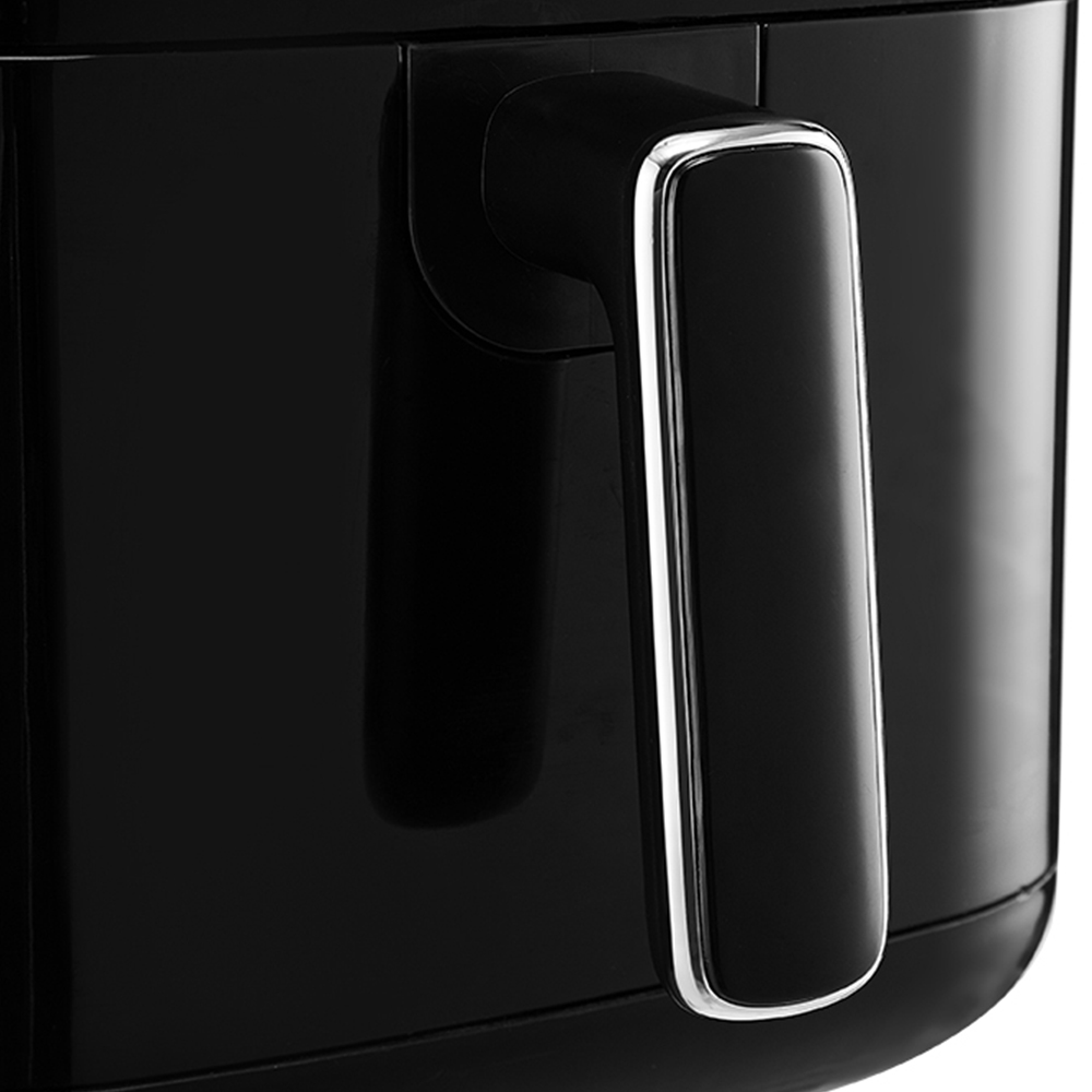 Living and Home DM0866 4.7L Black Touchscreen Air Fryer with Adjustable Temp Image 7