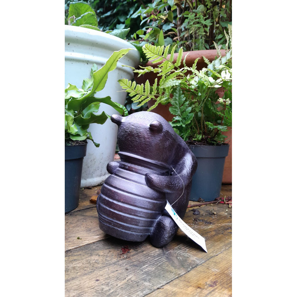Inspirational Gifting Winnie The Pooh Polystone Resin Garden Ornament Image 6