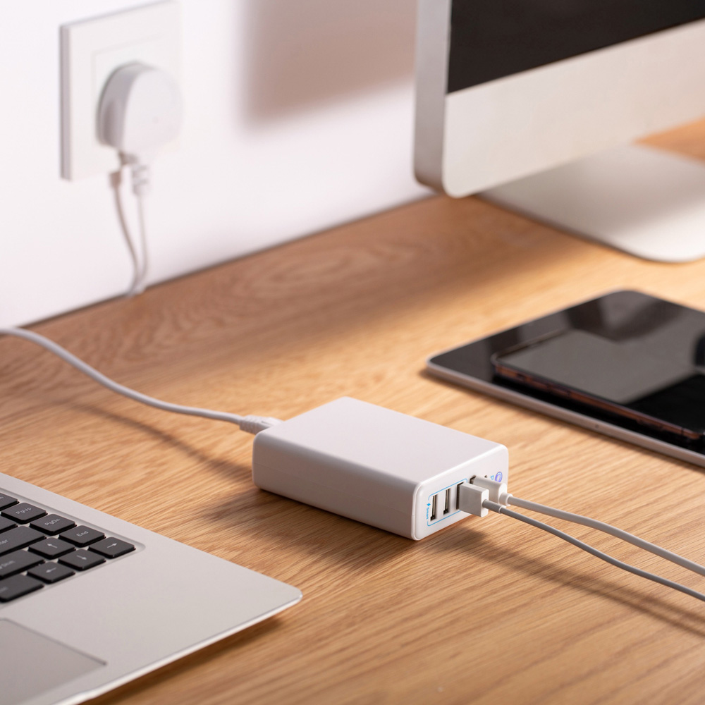 Maplin White 5 Port High Speed USB Charger 1.6m Image 2