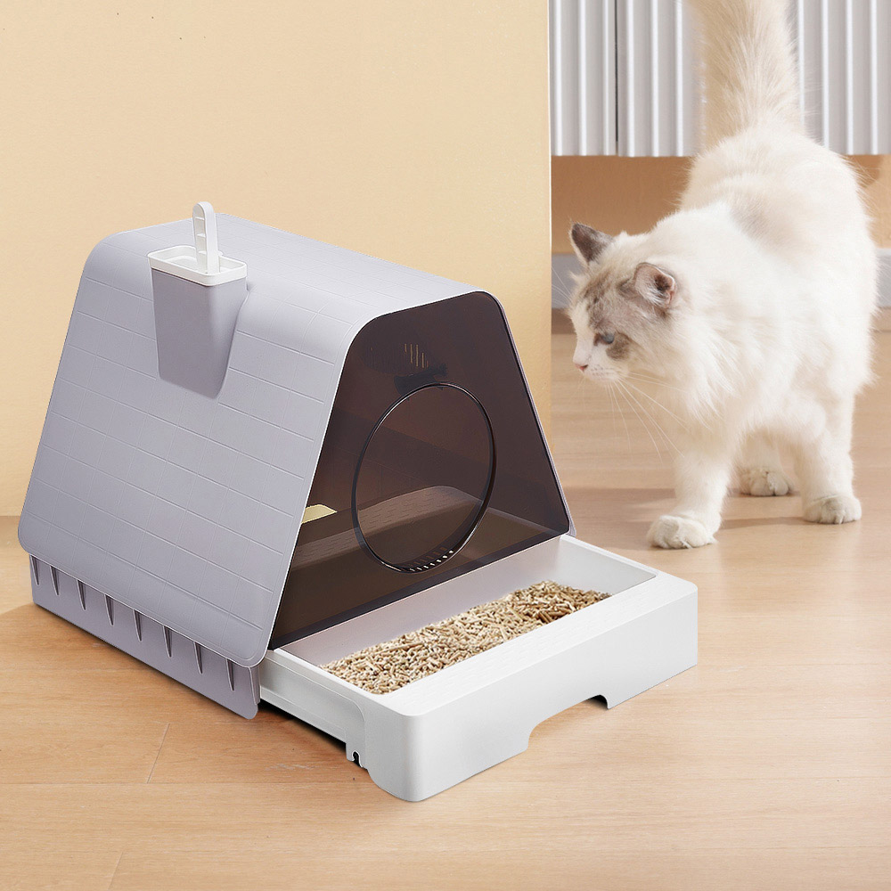 H&O Direct Triangular Cat Litter Box with Mat and Scoop 45 x 51 x 46cm Image 2