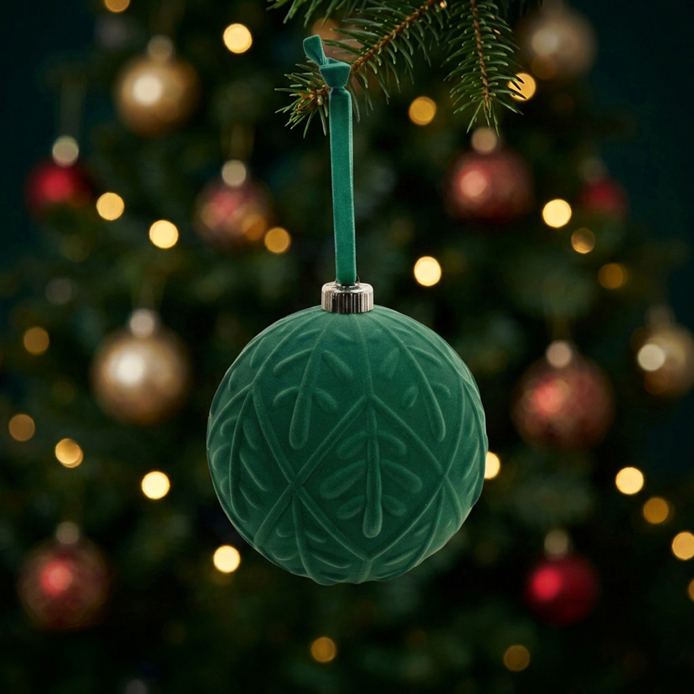 Pack of 4 Decorative Flocked Baubles Image 9