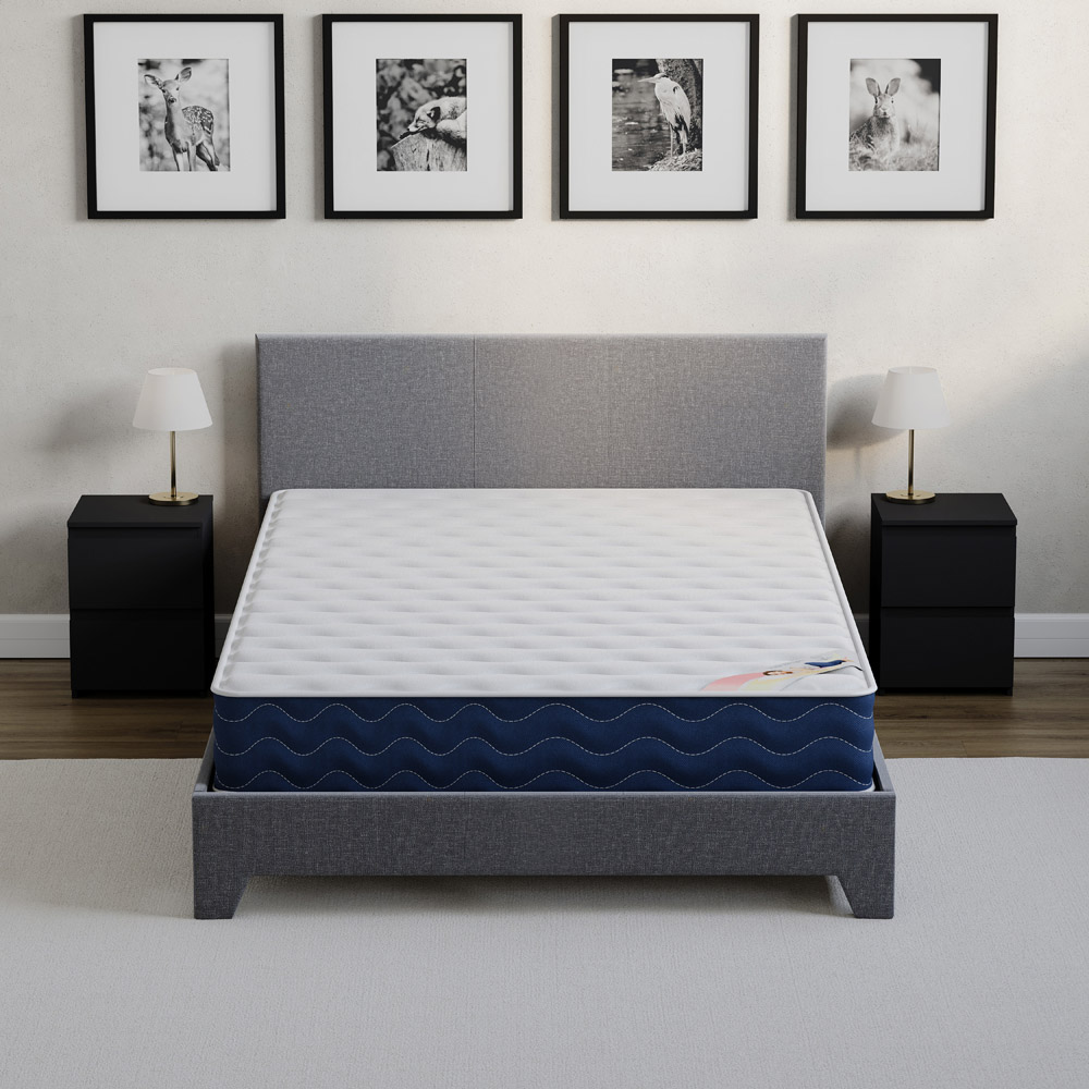 VIDA DESIGNS Small Double Gel Memory Foam Bonnell Spring Mattress Image 2