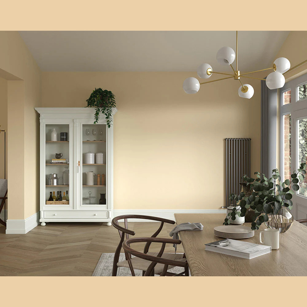 Dulux Trade County Cream Walls and Ceilings Vinyl Matt Paint 2.5L Image 4
