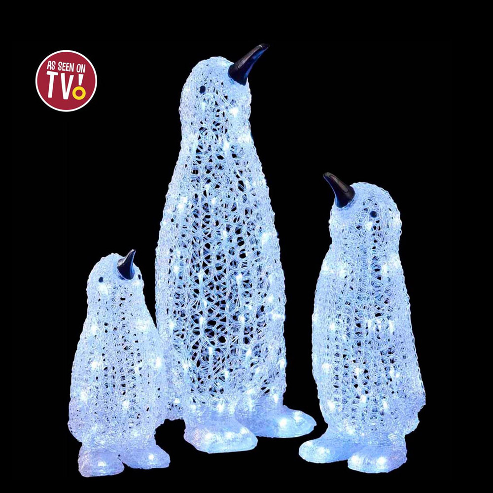Wilko Acrylic Light Up Penguin Family 3 Pack Image 1