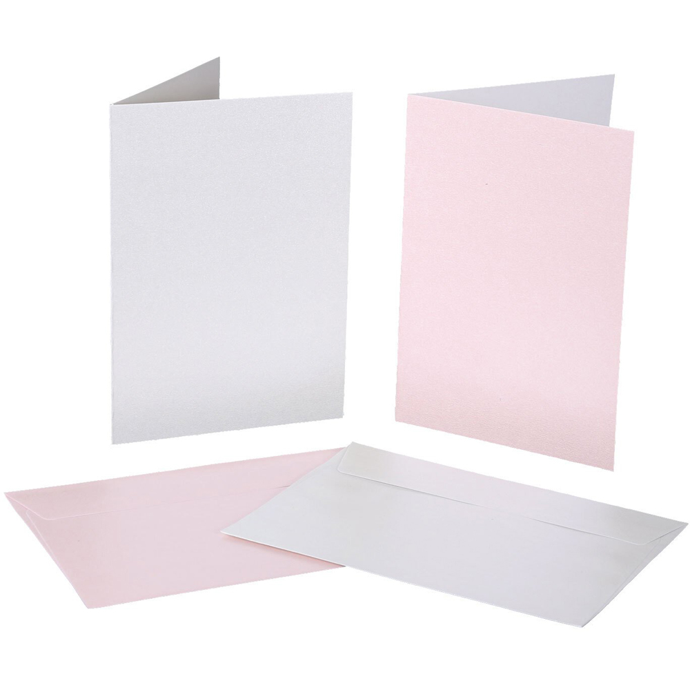 Pack of 10 Christmas Cards and Envelopes Image 1