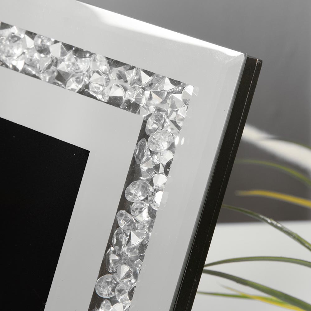 Hestia Glass Crystal Edge Photo Frame 5 x 7 inch Image 4